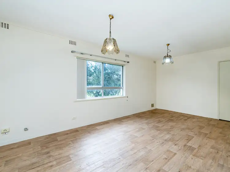 Main view of Homely unit listing, 8/13 Milton Place, Orelia WA 6167