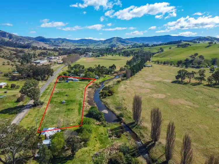 6750 Great Alpine Road, Swifts Creek VIC 3896