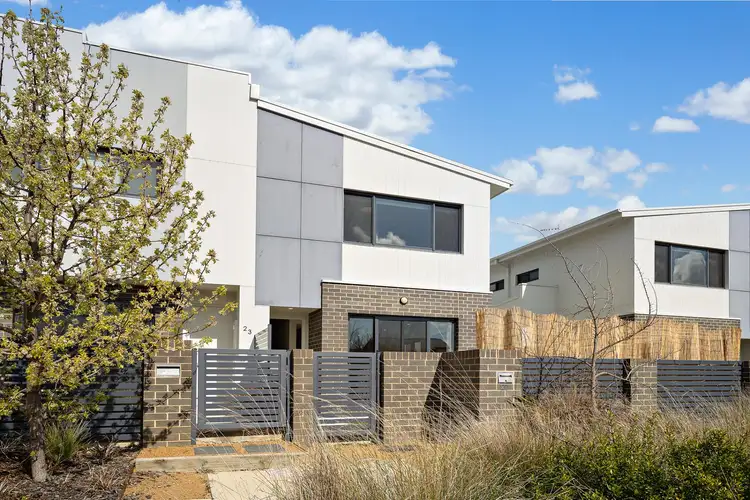 21 Hedditch Court, Strathnairn ACT 2615