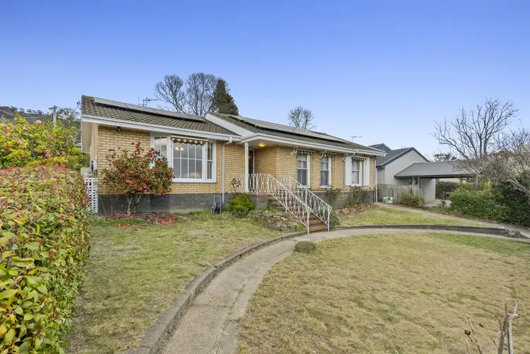 108 Hodgson Crescent, Pearce ACT 2607