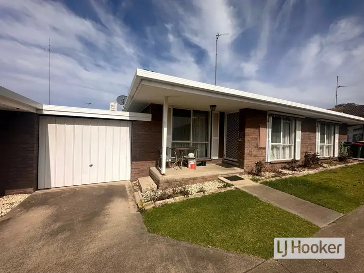Main view of Homely unit listing, Unit 2/27 Main Road, Paynesville VIC 3880