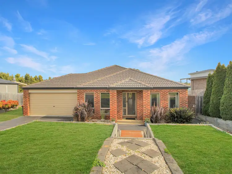 22 Phoebes Way, Eastwood VIC 3875
