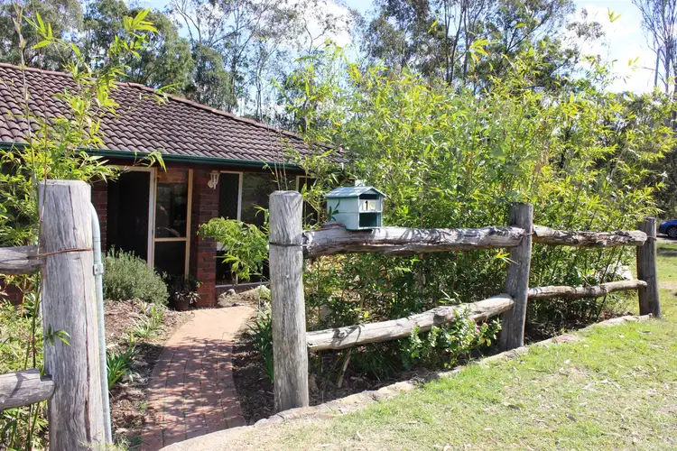 16 Air Force Road, Helidon QLD 4344