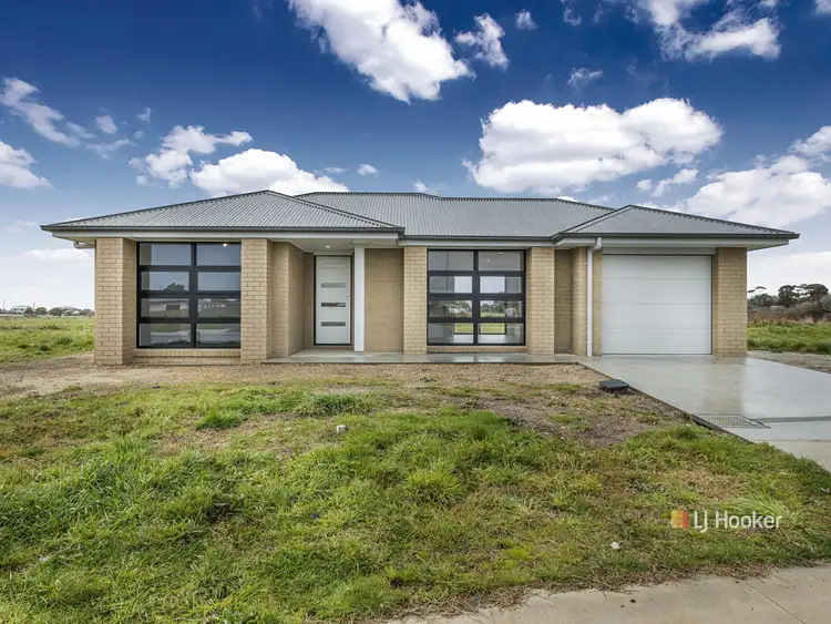 7 Hainsworth Court