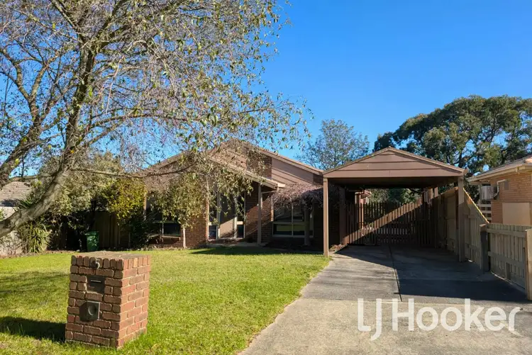 5 Nathan Court, Pakenham VIC 3810