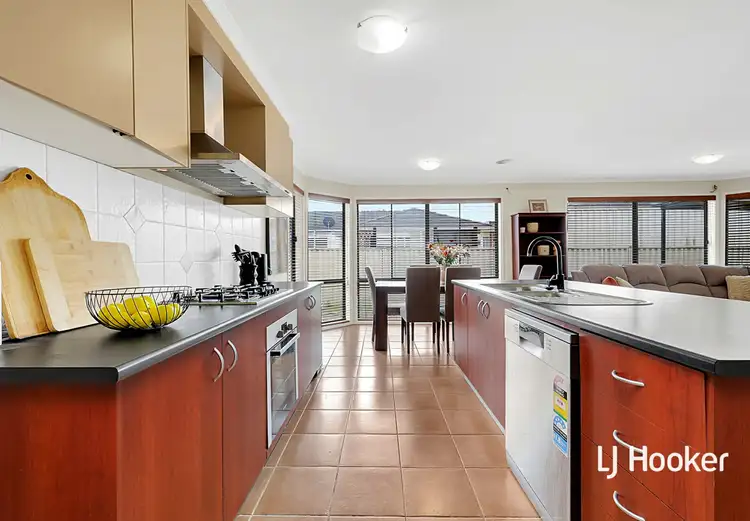 Sixth view of Homely house listing, 3 Mead Close, Wallan VIC 3756