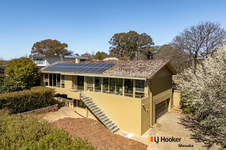 6 Hamelin Crescent, Narrabundah ACT 2604