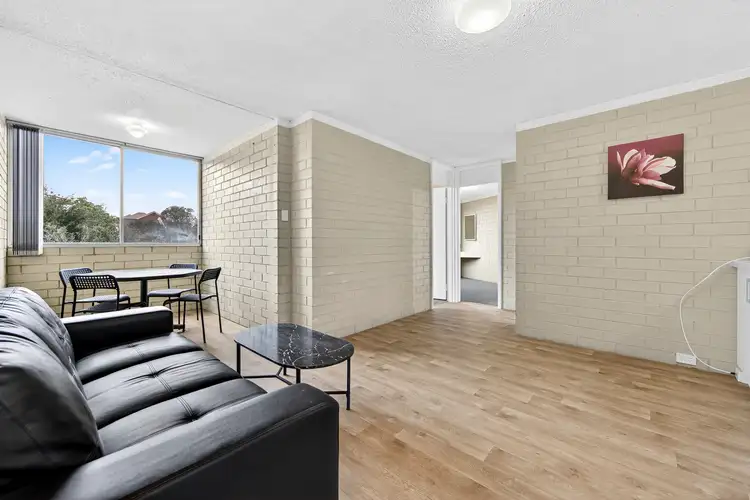 16c/49 Herdsman Parade, Wembley WA 6014