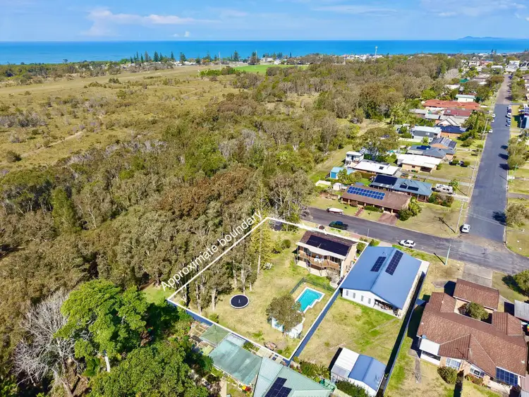 3 Farleigh Street, Old Bar NSW 2430