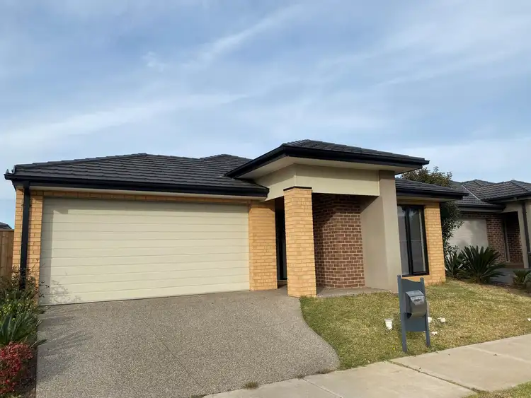 15 Muster Drive, Rockbank VIC 3335