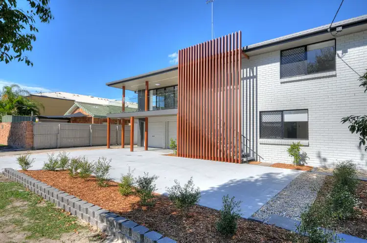 2/56 Imperial Parade, Labrador QLD 4215