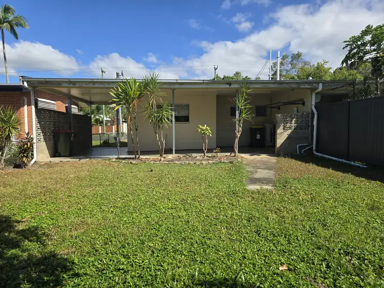 1/114 Balaclava Road, Earlville QLD 4870