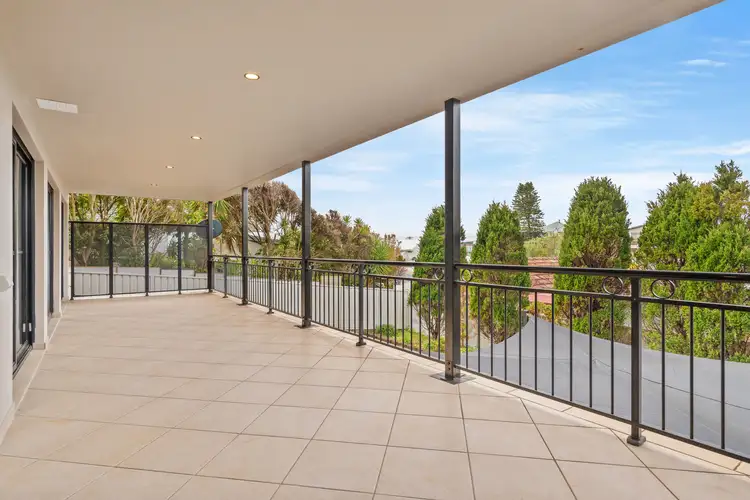 Second view of Homely unit listing, 2/121 Ocean View Drive, Wamberal NSW 2260