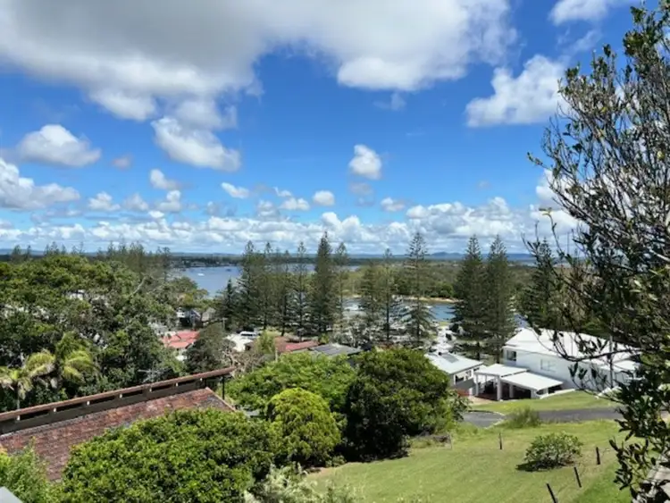 4/11 Clarence Street, Yamba NSW 2464