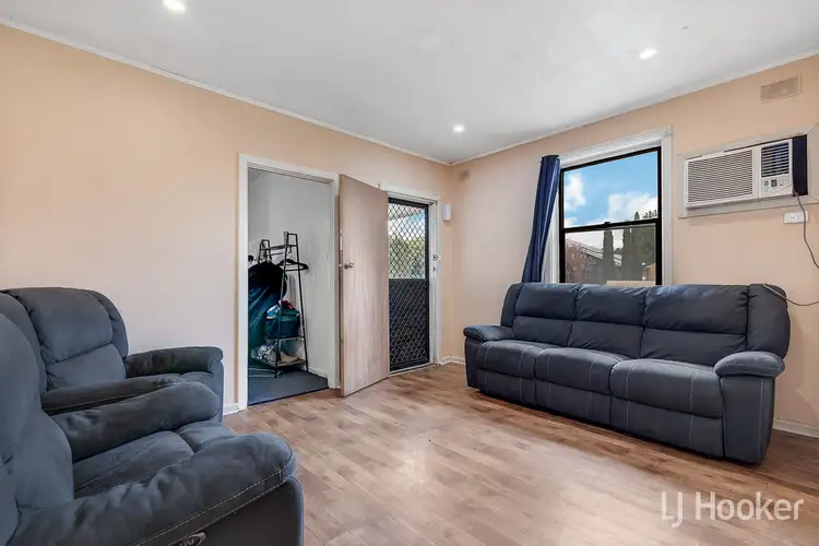 8 Scott Road, Smithfield Plains SA 5114