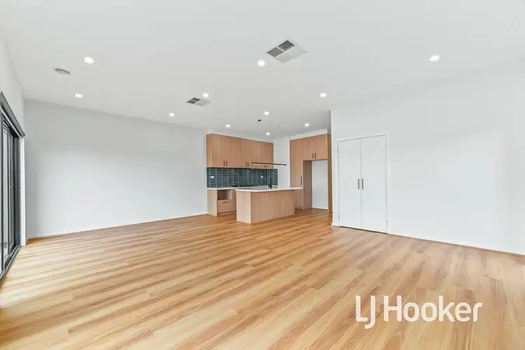 Fifth view of Homely house listing, 27 Craft Street, Officer VIC 3809