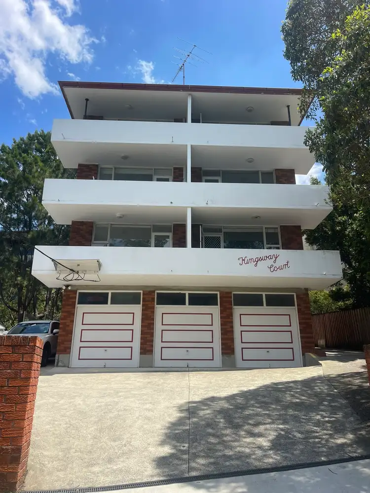 Second view of Homely unit listing, 2/2 Kingsway, Dee Why NSW 2099