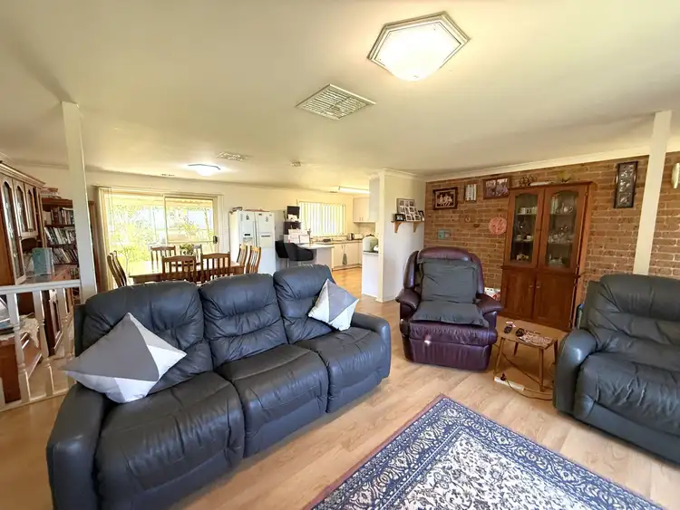 Sixth view of Homely house listing, 48 Pineview Circuit, Young NSW 2594