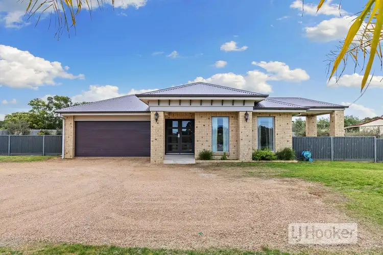 927 Paynesville Road, Eagle Point VIC 3878