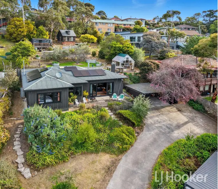 76 Beach Road, Kingston Beach TAS 7050