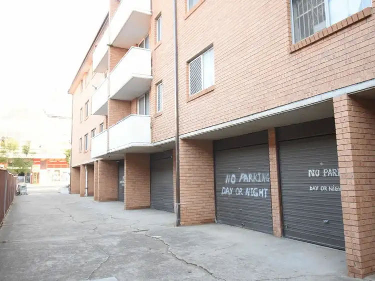 40/25-29 Hughes Street