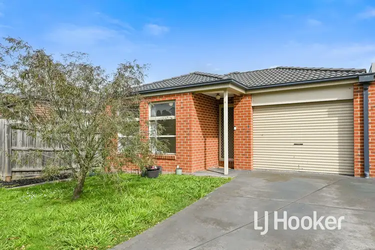 8/9 Shakespeare Court, Drouin VIC 3818