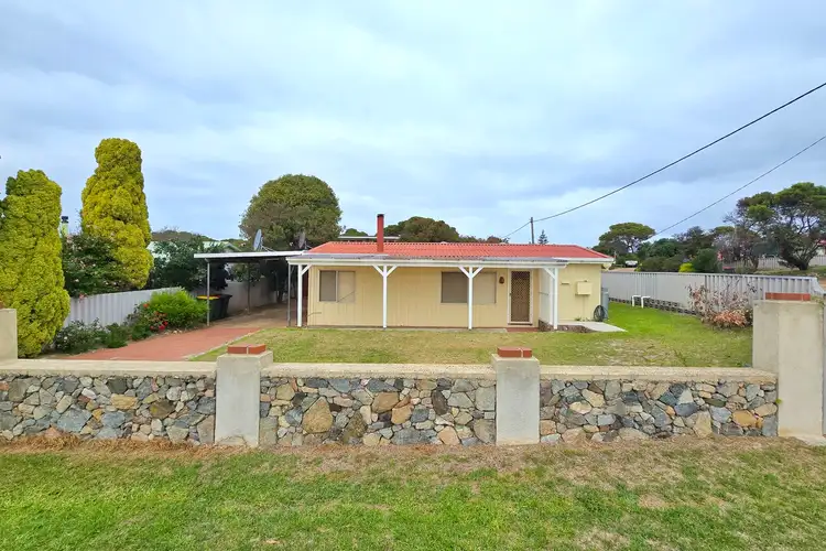 2 Flinders Street, Hopetoun WA 6348