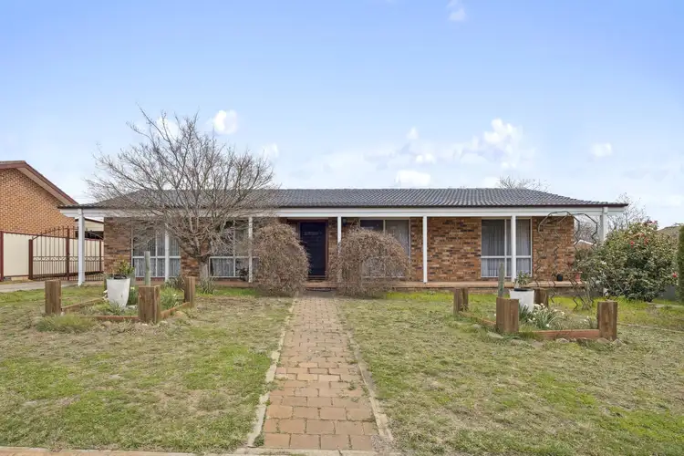 4 Maharatta Circuit, Isabella Plains ACT 2905