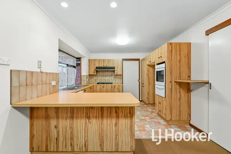 Second view of Homely house listing, 7 Damien Court, Pakenham VIC 3810