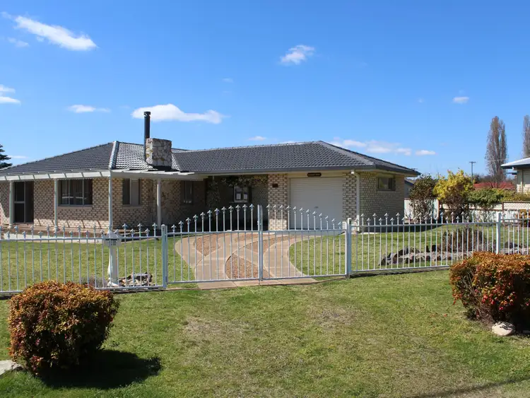 35 Lambeth Street, Glen Innes NSW 2370