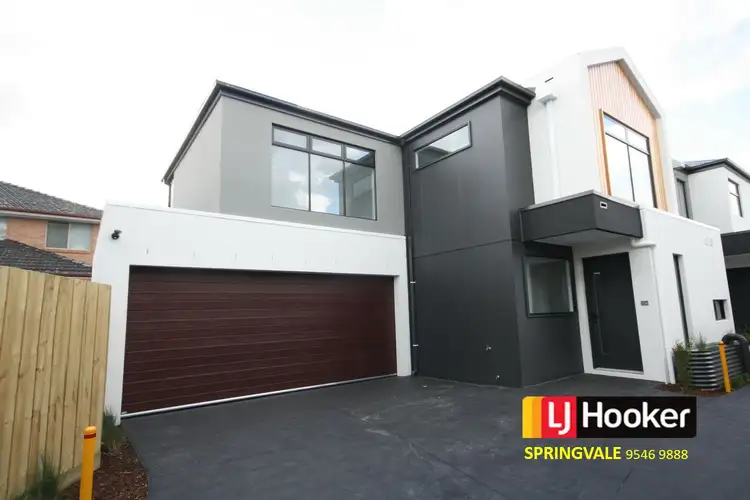 2/17 Colonsay Road, Springvale VIC 3171