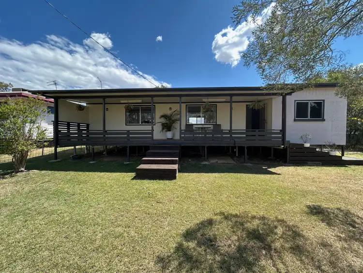 34 Ronald Street, Injune QLD 4454