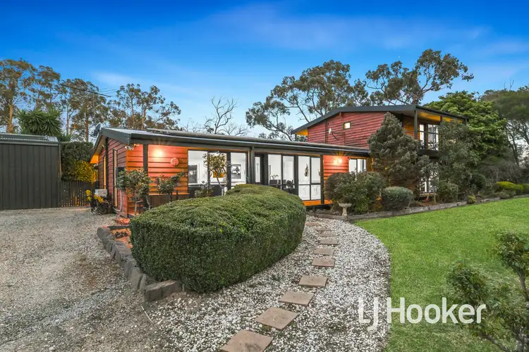6 Mirrabooka Road, Maryknoll VIC 3812