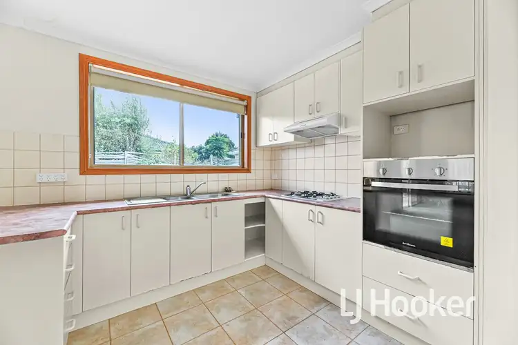 Second view of Homely house listing, 7 Capri Court, Pakenham VIC 3810