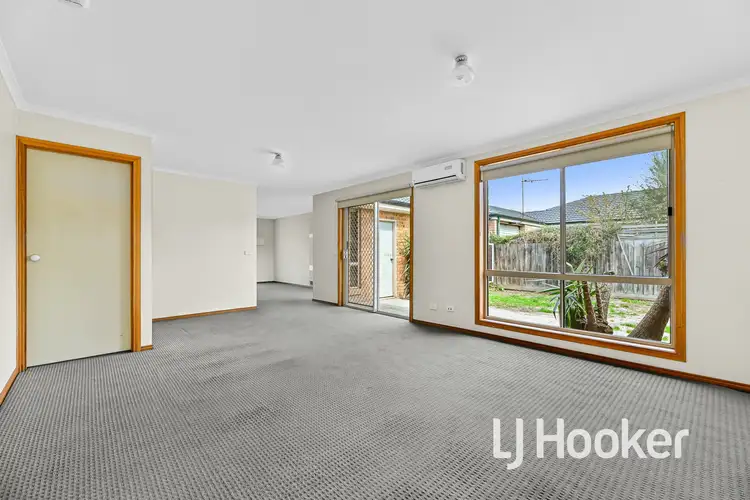 Third view of Homely house listing, 7 Capri Court, Pakenham VIC 3810