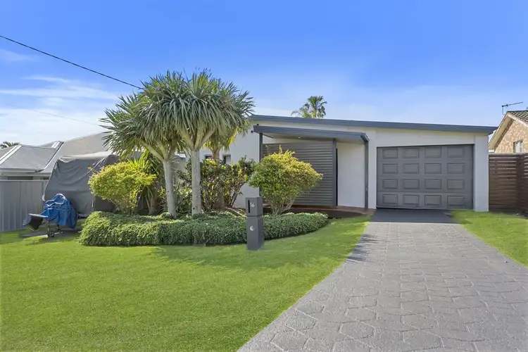 16 Lewis Crescent, Forresters Beach NSW 2260