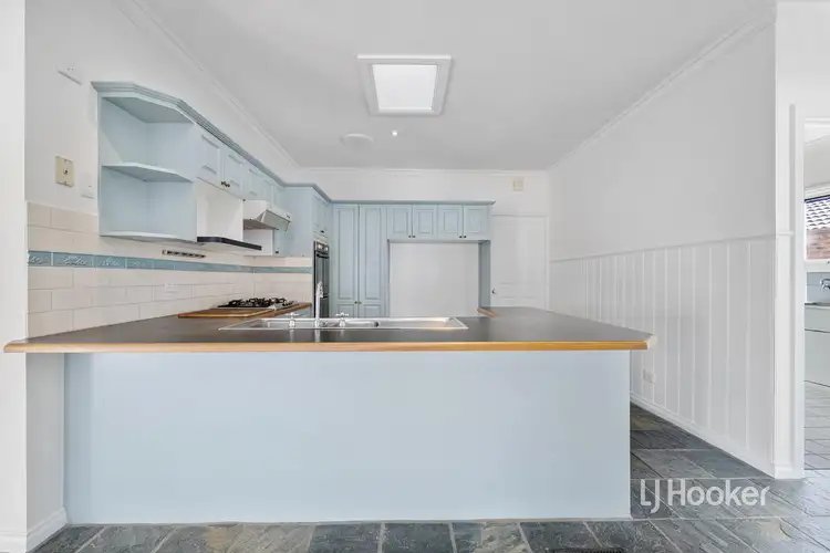 Fourth view of Homely house listing, 6 Eva Court, Hallam VIC 3803