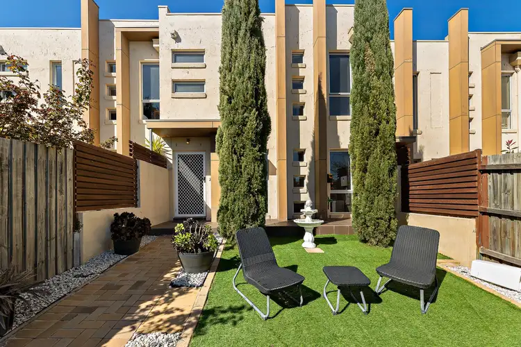 2/7 Collicott Circuit