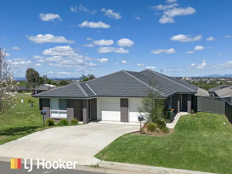 9 Francis Avenue, North Tamworth NSW 2340