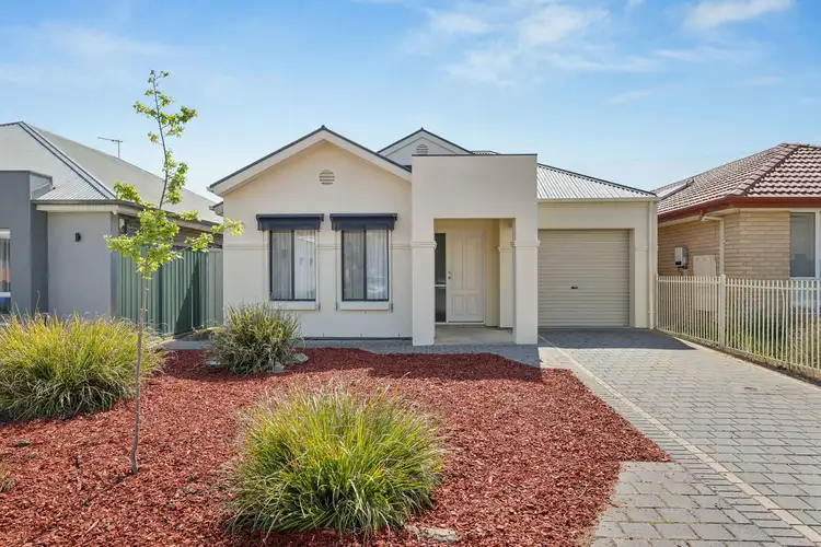 18 Adeline Street, Mawson Lakes SA 5095