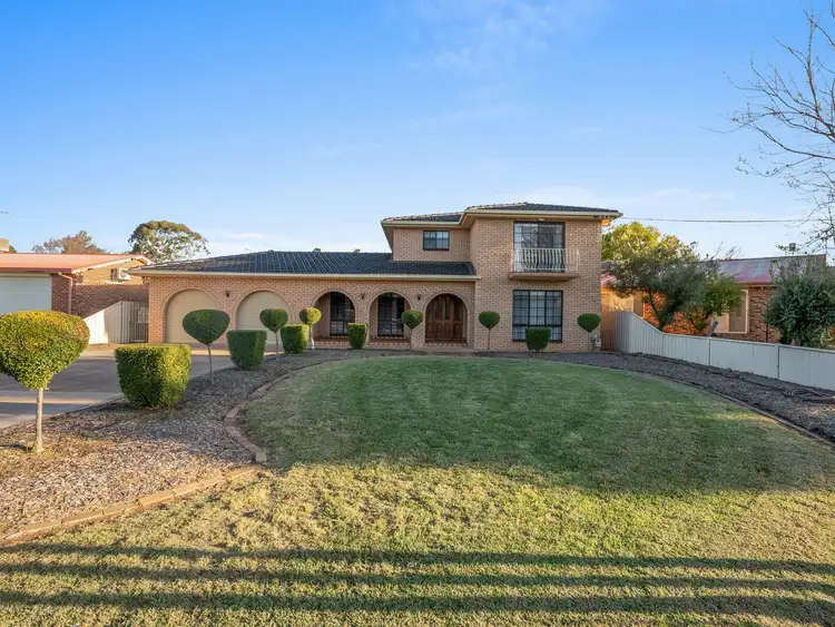 2 Leonard Road, Hanwood NSW 2680