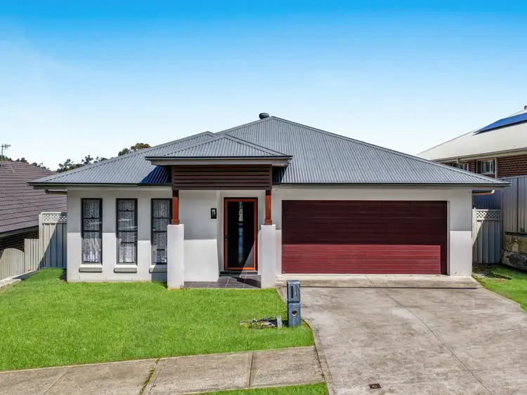 10 Adele Avenue, Wadalba NSW 2259