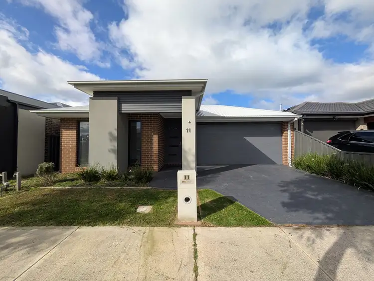 11 Scaevola Road, Craigieburn VIC 3064