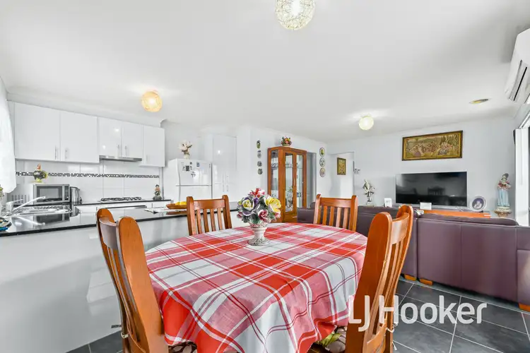 Fifth view of Homely unit listing, 1/142 Toomuc Valley Road, Pakenham VIC 3810