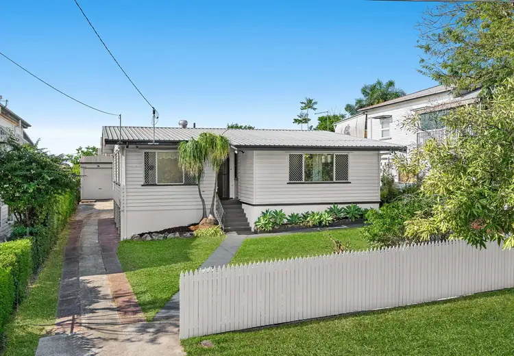 22 Duke Street, Cannon Hill QLD 4170