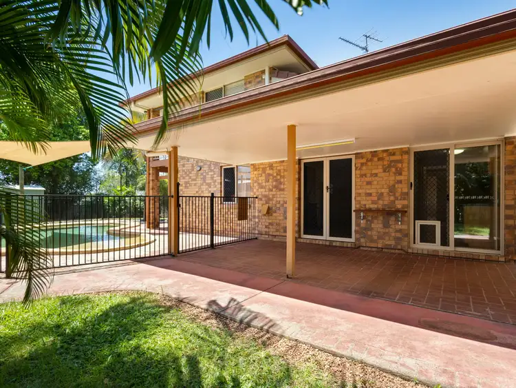 3 Raphis Close, Kamerunga QLD 4870