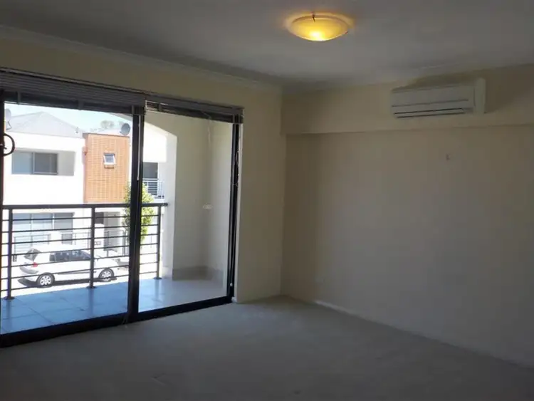 Seventh view of Homely house listing, 8 Eveleigh Boulevard, Clarkson WA 6030