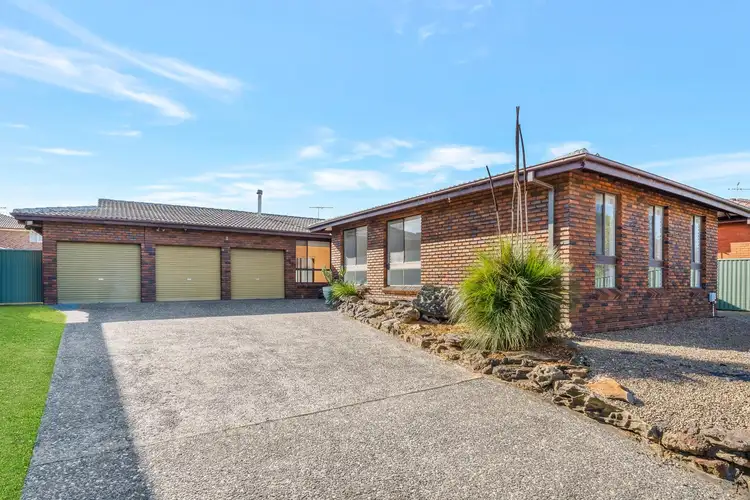 71 Brisbane Road, St Johns Park NSW 2176