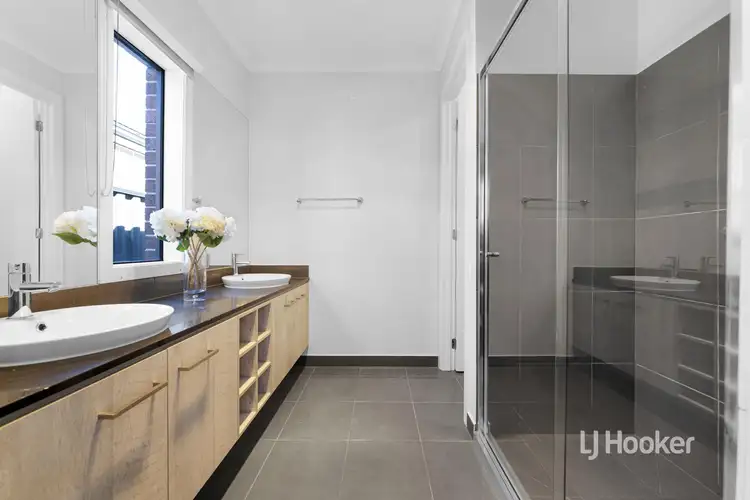 Fifth view of Homely house listing, 13 Pascal Crescent, Kalkallo VIC 3064