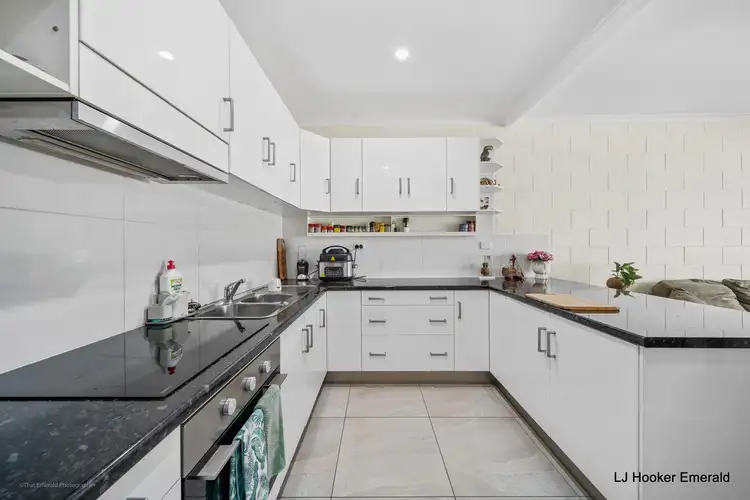 Sixth view of Homely unit listing, 4/6 Clark Drive, Emerald QLD 4720